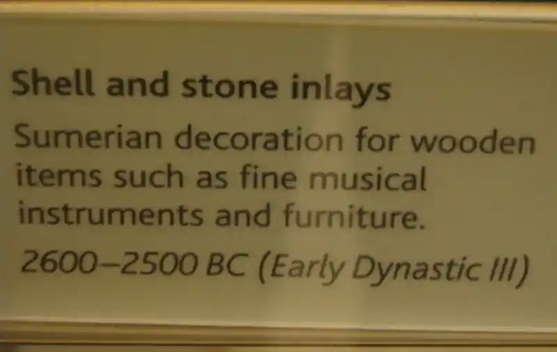 Solar disc on shell and stone inlays